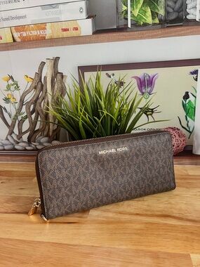Michael Kors Brown Continental Travel Signature Logo Wallet Large